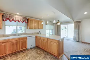 1451 Ryan Dr, Silverton, OR 97381 - Photo 14