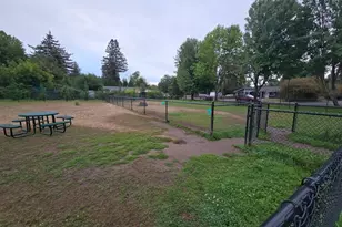 1651 13th Ave, Sweet Home, OR 97386 - Photo 46