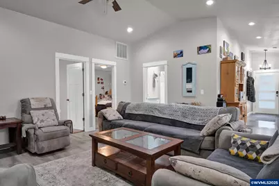 1651 13th Av, Sweet Home, OR 97386 - Photo 16