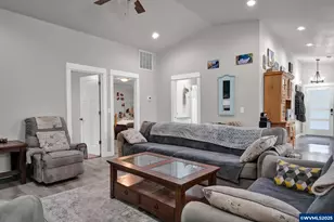 1651 13th Ave, Sweet Home, OR 97386 - Photo 16