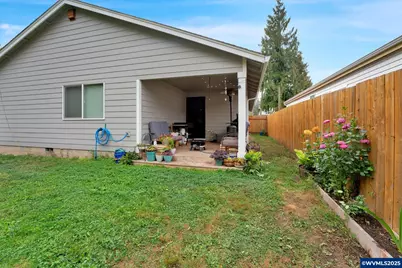 1651 13th Av, Sweet Home, OR 97386 - Photo 40