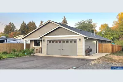 1651 13th Av, Sweet Home, OR 97386 - Photo 1