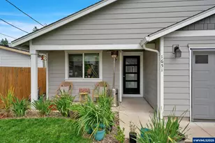 1651 13th Ave, Sweet Home, OR 97386 - Photo 4