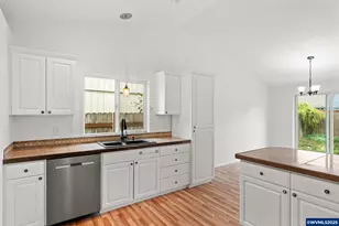 1237 7th St S, Independence, OR 97351 - Photo 12