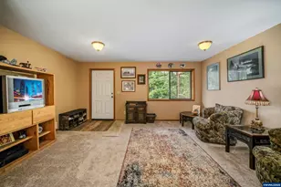 11046 Win Stanley Dr SE, Lyons, OR 97358 - Photo 16