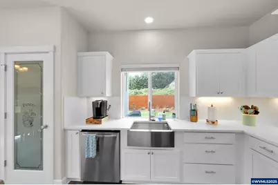 580 S 10th St, Monroe, OR 97456 - Photo 20