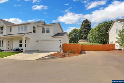 580 S 10th St, Monroe, OR 97456 - Photo 2