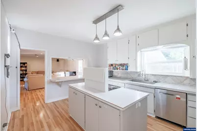 151 Cleveland St, Lebanon, OR 97355 - Photo 10