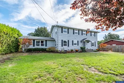 151 Cleveland St, Lebanon, OR 97355 - Photo 2