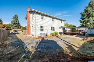 151 Cleveland St, Lebanon, OR 97355 - Photo 36