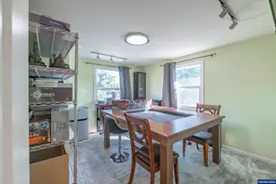 151 Cleveland St, Lebanon, OR 97355 - Photo 32