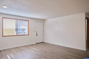 2157 Nomad Ct SE, Salem, OR 97306 - Photo 8