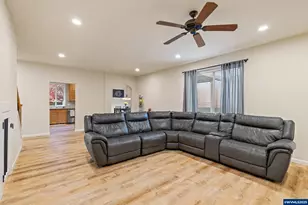 19537 Morrie Dr, Oregon City, OR 97045 - Photo 12