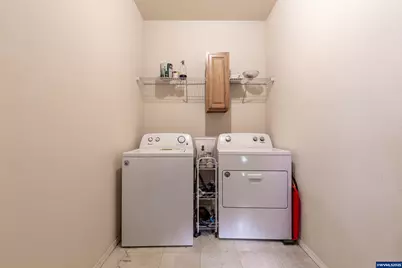 317 W Jadon Dr, Lebanon, OR 97355 - Photo 32