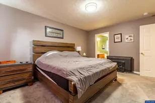 317 W Jadon Dr, Lebanon, OR 97355 - Photo 16