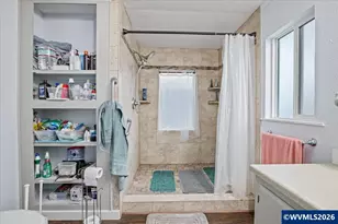 5422 Portland #123 Rd NE, Salem, OR 97305 - Photo 22