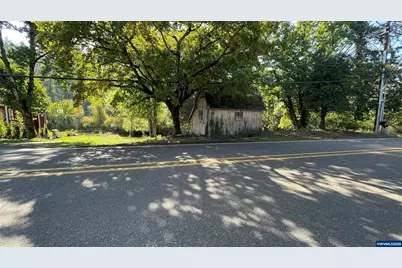 1306 S Water St, Silverton, OR 97381 - Photo 2