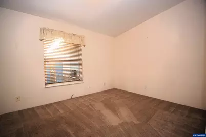 4252 Lemon St NE, Salem, OR 97305 - Photo 16