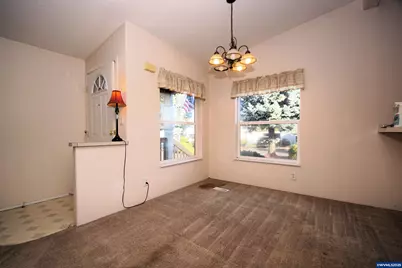 4252 Lemon St NE, Salem, OR 97305 - Photo 2