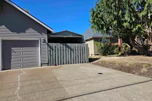 2221 NW Elm St, McMinnville, OR 97128 - Photo 40