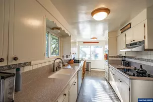 865 Lebanite Dr, Lebanon, OR 97355 - Photo 4