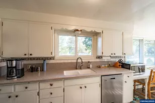865 Lebanite Dr, Lebanon, OR 97355 - Photo 12
