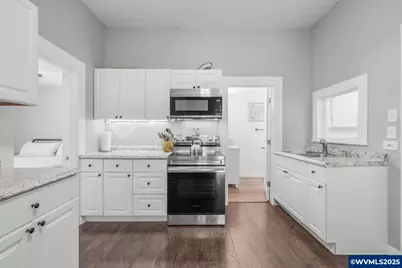 319 18th St SE, Salem, OR 97301 - Photo 8