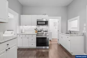 319 18th St SE, Salem, OR 97301 - Photo 8