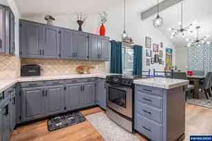 443 Suncrest Ave NW, Salem, OR 97304 - Photo 18