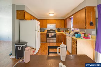 211 30th (&amp; 213) Pl, Albany, OR 97322 - Photo 8