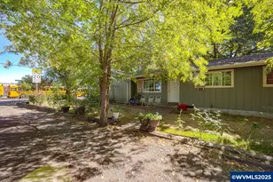 2000 SE Thurston (&amp 2006) St, Albany, OR 97322 - Photo 16
