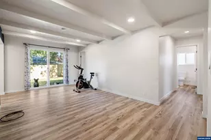 3994 Crestview Dr S, Salem, OR 97302 - Photo 20