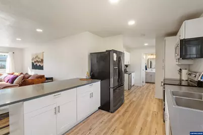 3994 Crestview Dr S, Salem, OR 97302 - Photo 16