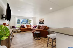 3994 Crestview Dr S, Salem, OR 97302 - Photo 10