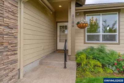 2089 SE Academy St, Dallas, OR 97338 - Photo 2