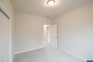 1492 Strawberry Ridge Dr, Sweet Home, OR 97386 - Photo 20