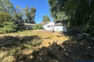 4220 Sunnyview Rd NE, Salem, OR 97305 - Photo 28