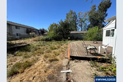 4220 Sunnyview Rd NE, Salem, OR 97305 - Photo 26