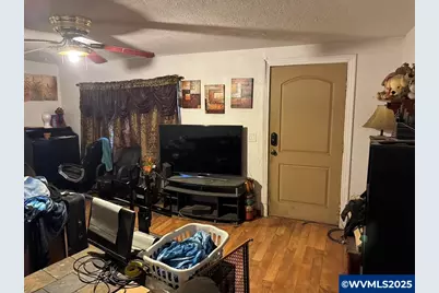 4220 Sunnyview Rd NE, Salem, OR 97305 - Photo 8