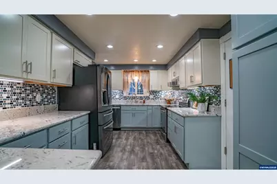 3236 48th Av NE, Salem, OR 97305 - Photo 10