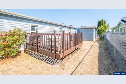 1933 SE Gregory Dr, Dallas, OR 97338 - Photo 12