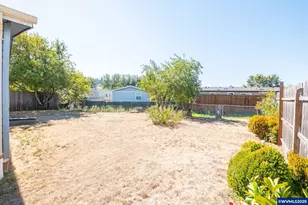 1933 SE Gregory Dr, Dallas, OR 97338 - Photo 6