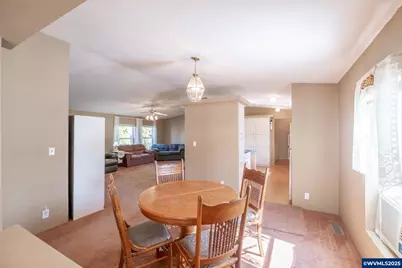 1933 SE Gregory Dr, Dallas, OR 97338 - Photo 32