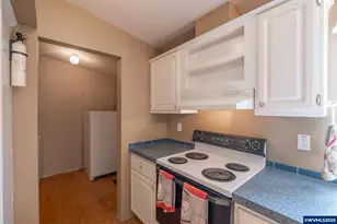 1933 SE Gregory Dr, Dallas, OR 97338 - Photo 26