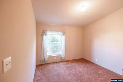 1933 SE Gregory Dr, Dallas, OR 97338 - Photo 42