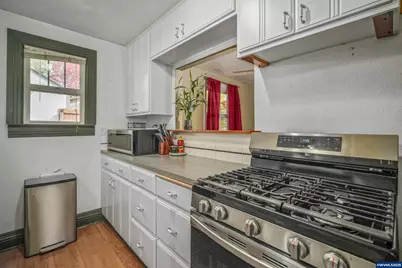 1075 Vista Av SE, Salem, OR 97302 - Photo 16