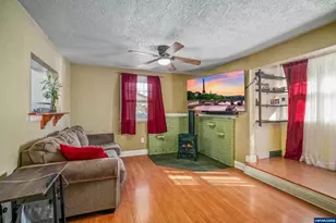 1075 Vista Ave SE, Salem, OR 97302 - Photo 10