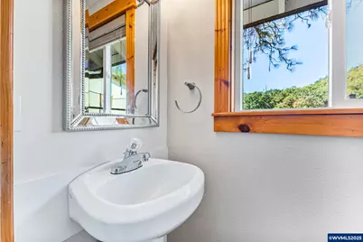 10883 Southview Lp SE, Jefferson, OR 97352 - Photo 18