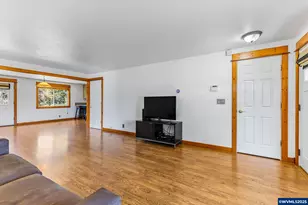 10883 Southview Lp SE, Jefferson, OR 97352 - Photo 8