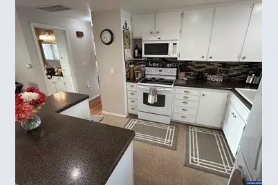 1753 Jansen Wy, Woodburn, OR 97071 - Photo 6